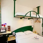 Hotel Cerise