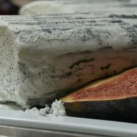 Cerise Отель *